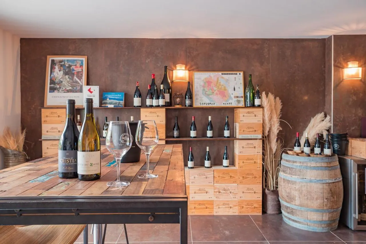Chambres D'Hotes - Domaine De Cristia Courthezon 0*,